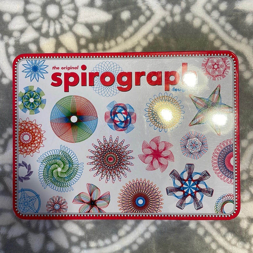 Spirograph design kit